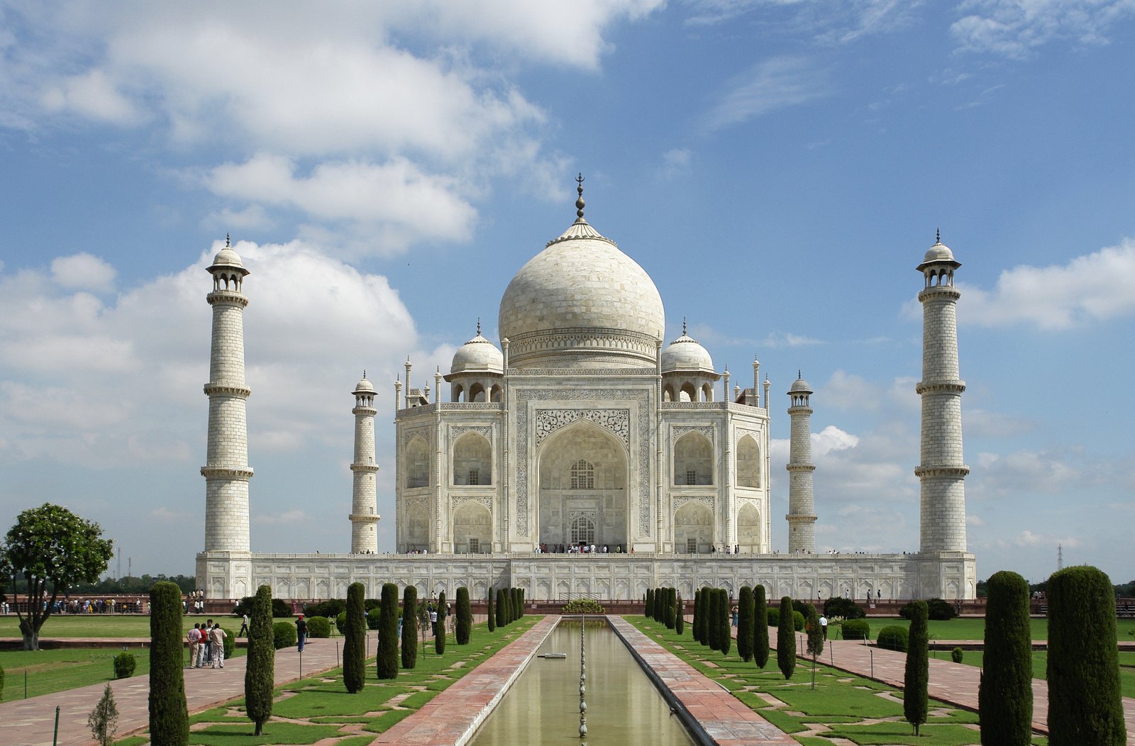 Taj Mahal - Iconic monument in Agra